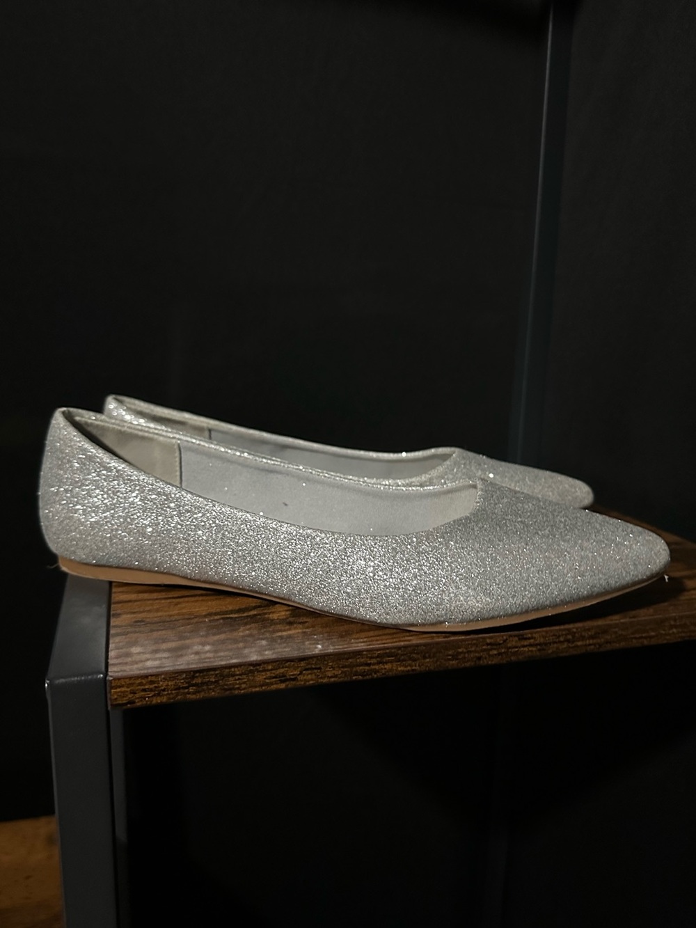Dream Pairs silver glitter pointed toe flats